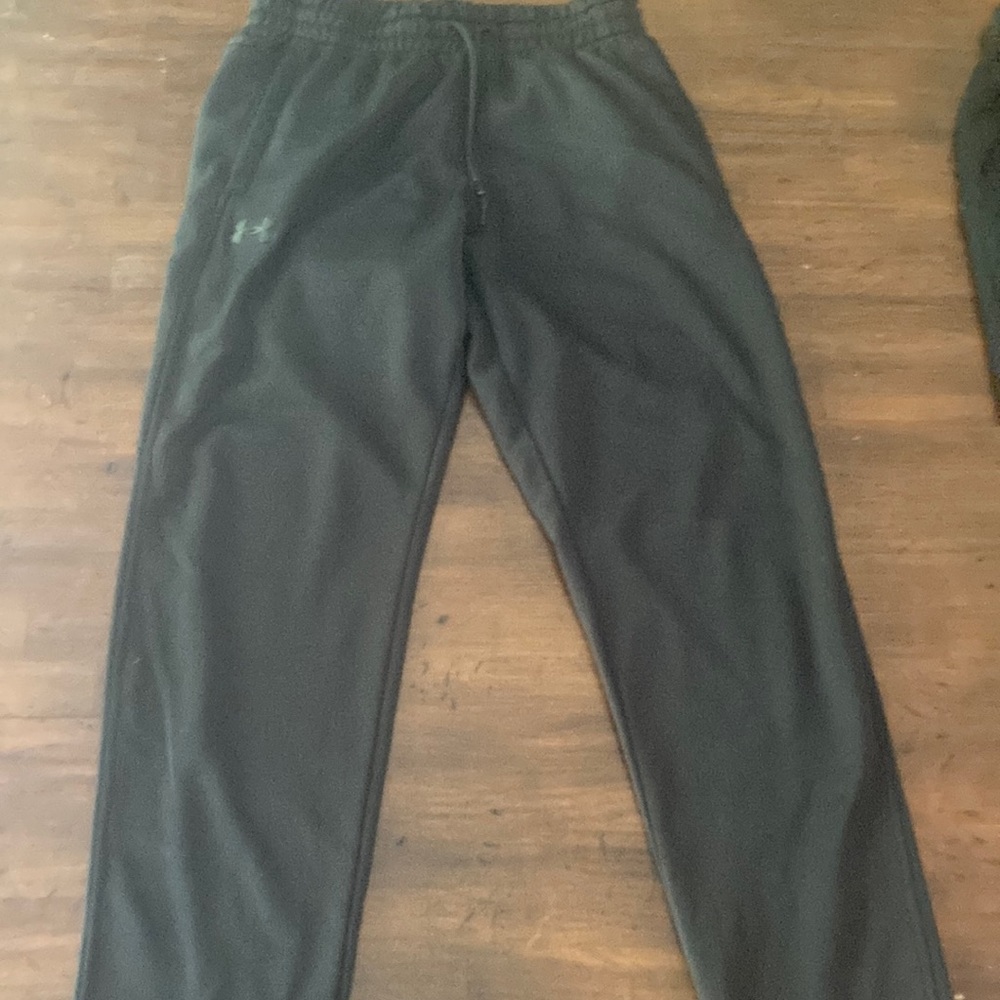Black Under Armor Loose ColdGear Sweatpants